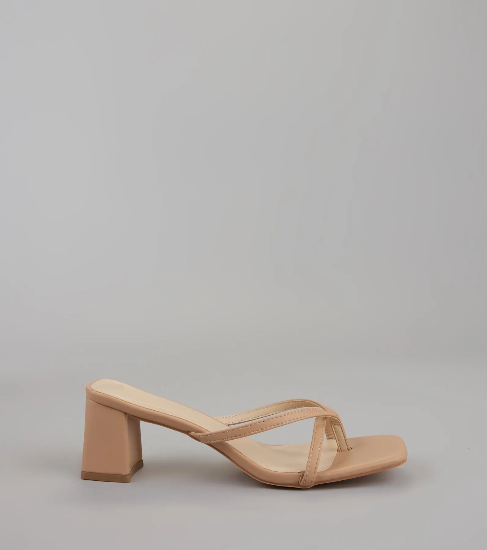 Can’t Talk, Busy Strutting Block Heel Mules
