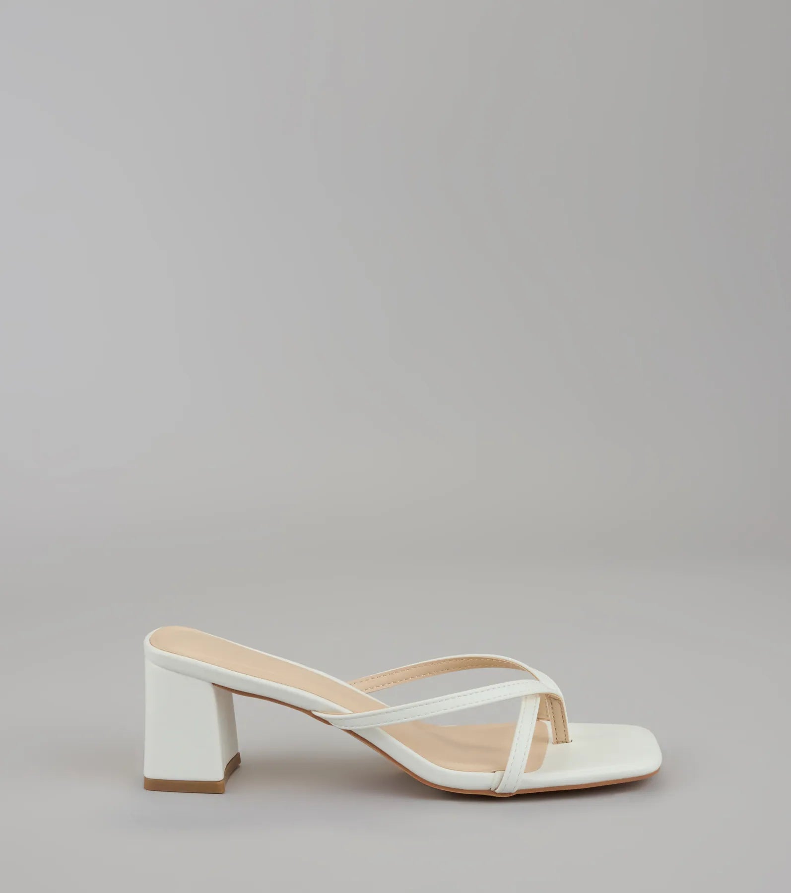 Can’t Talk, Busy Strutting Block Heel Mules