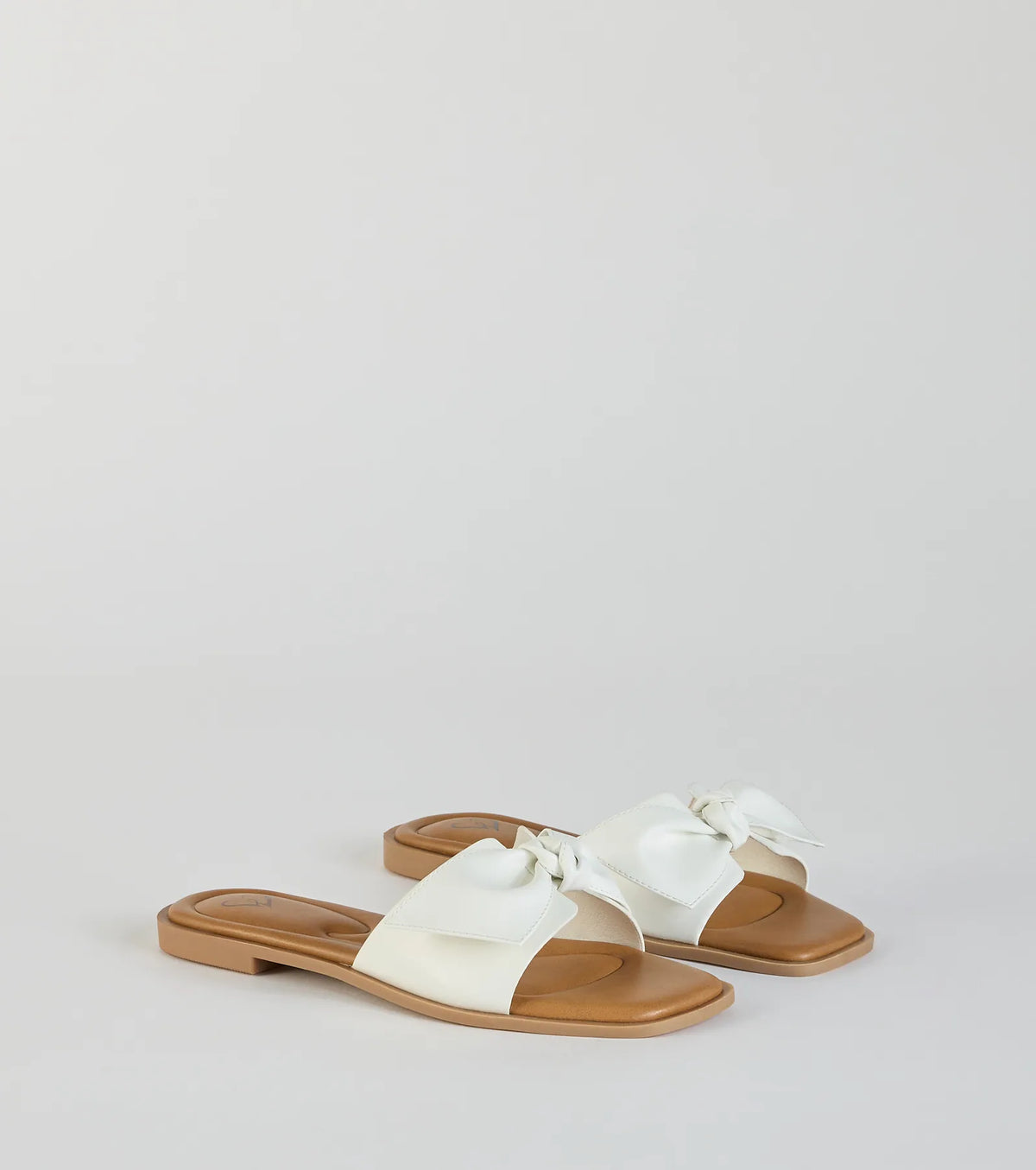 Such A Delight Bow Flat Sandals