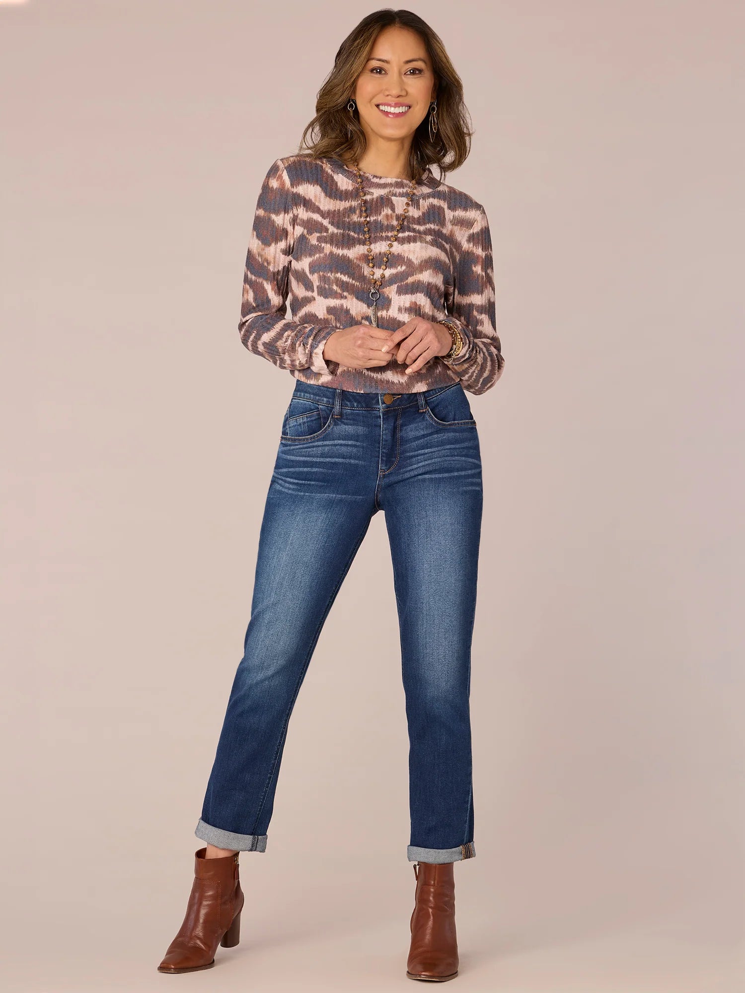 Long Sleeve Crew Neck Printed Petite Knit Top with Side Casing