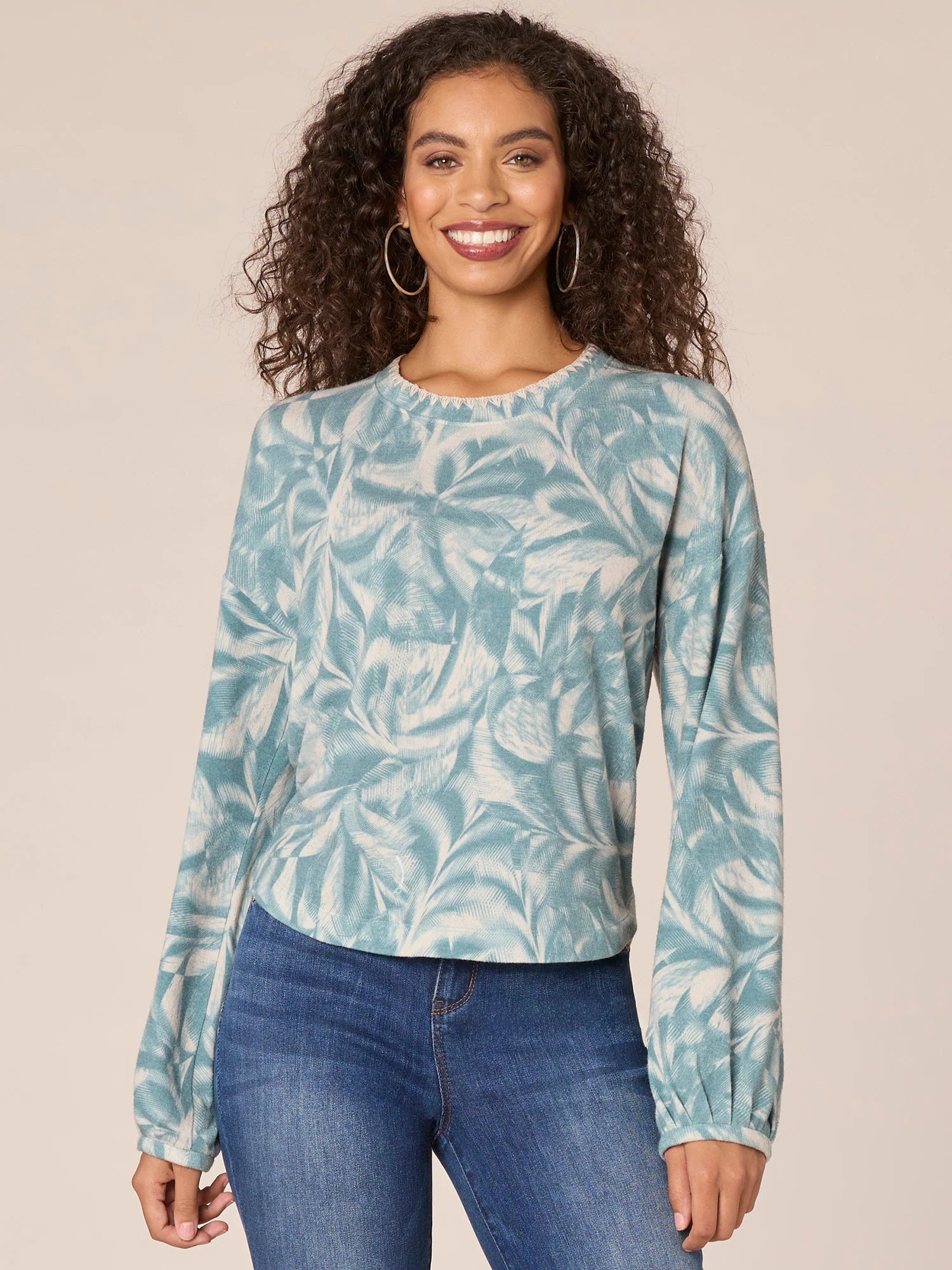 Long Sleeve Embroidered Scoop Neck Printed Hi-Low Knit Top