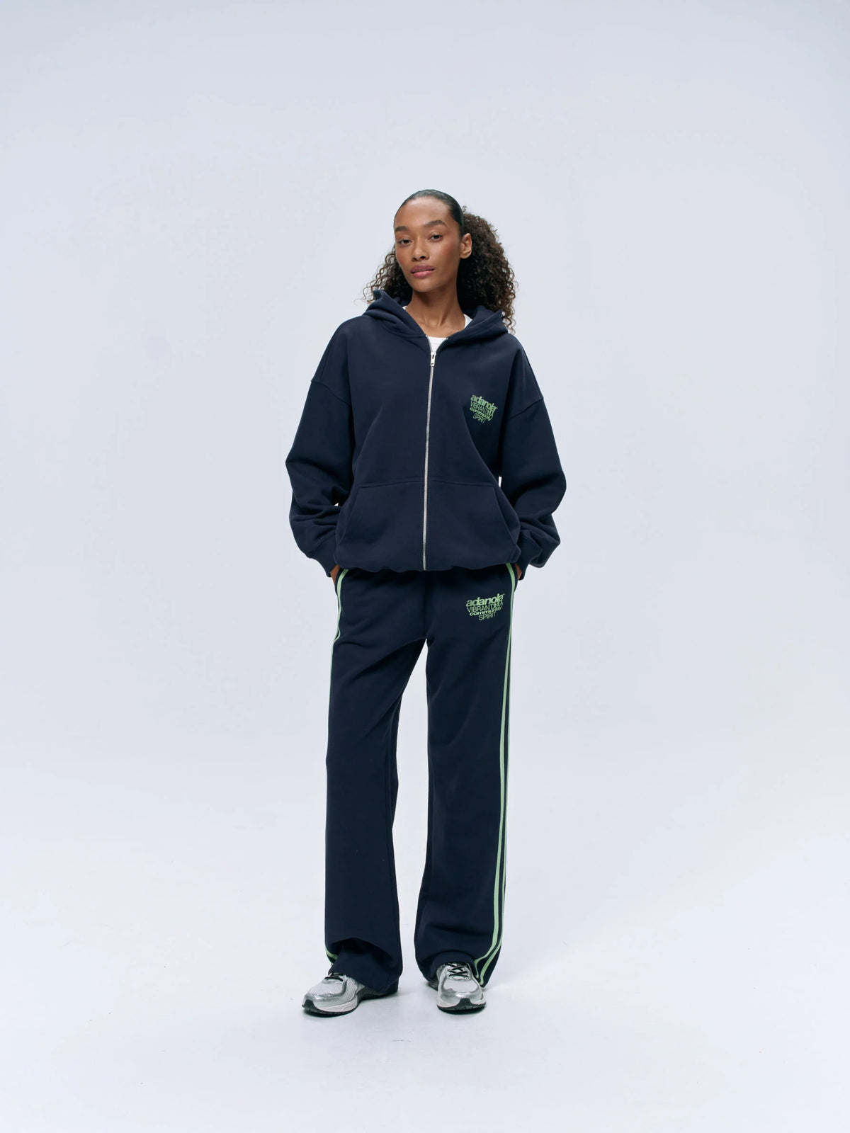 Piping Straight Leg Sweatpants - Navy Blue/Mint Green