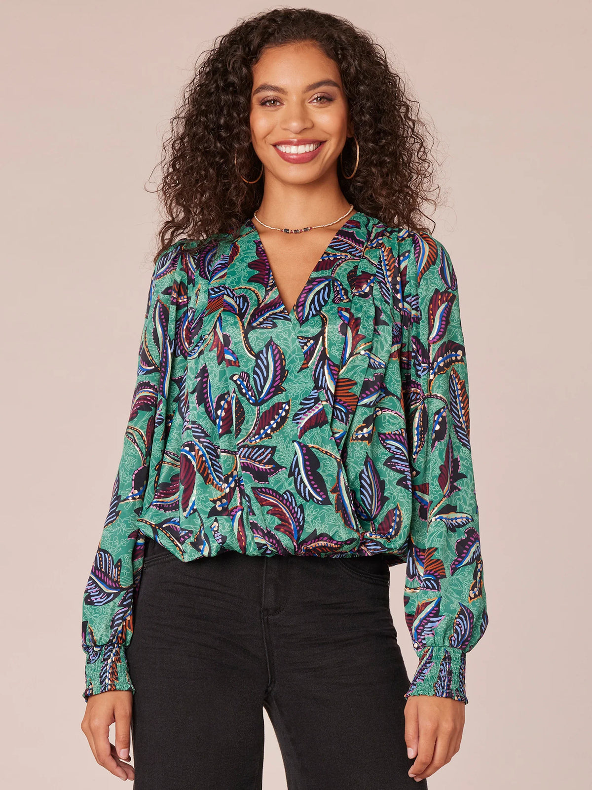 Long Sleeve Overlap Front V-Neck Printed Petite Woven Top