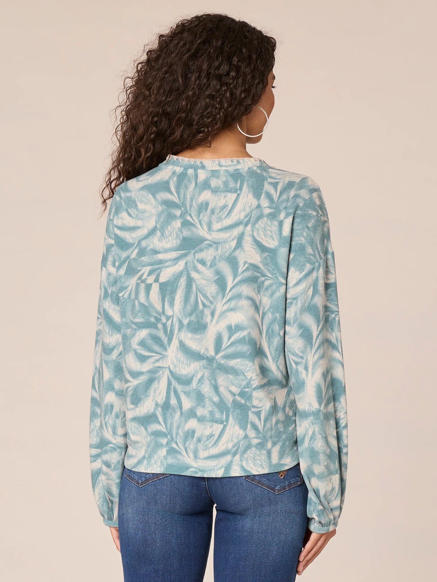 Long Sleeve Embroidered Scoop Neck Printed Hi-Low Knit Top