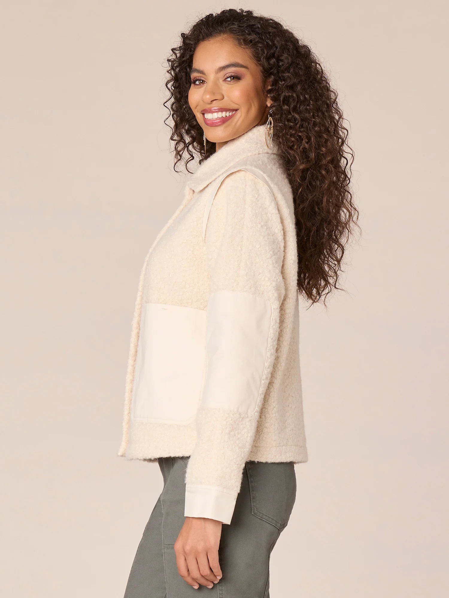 Long Sleeve Flange Shoulder Wide Collar Neck Zip Front Woven Jacket