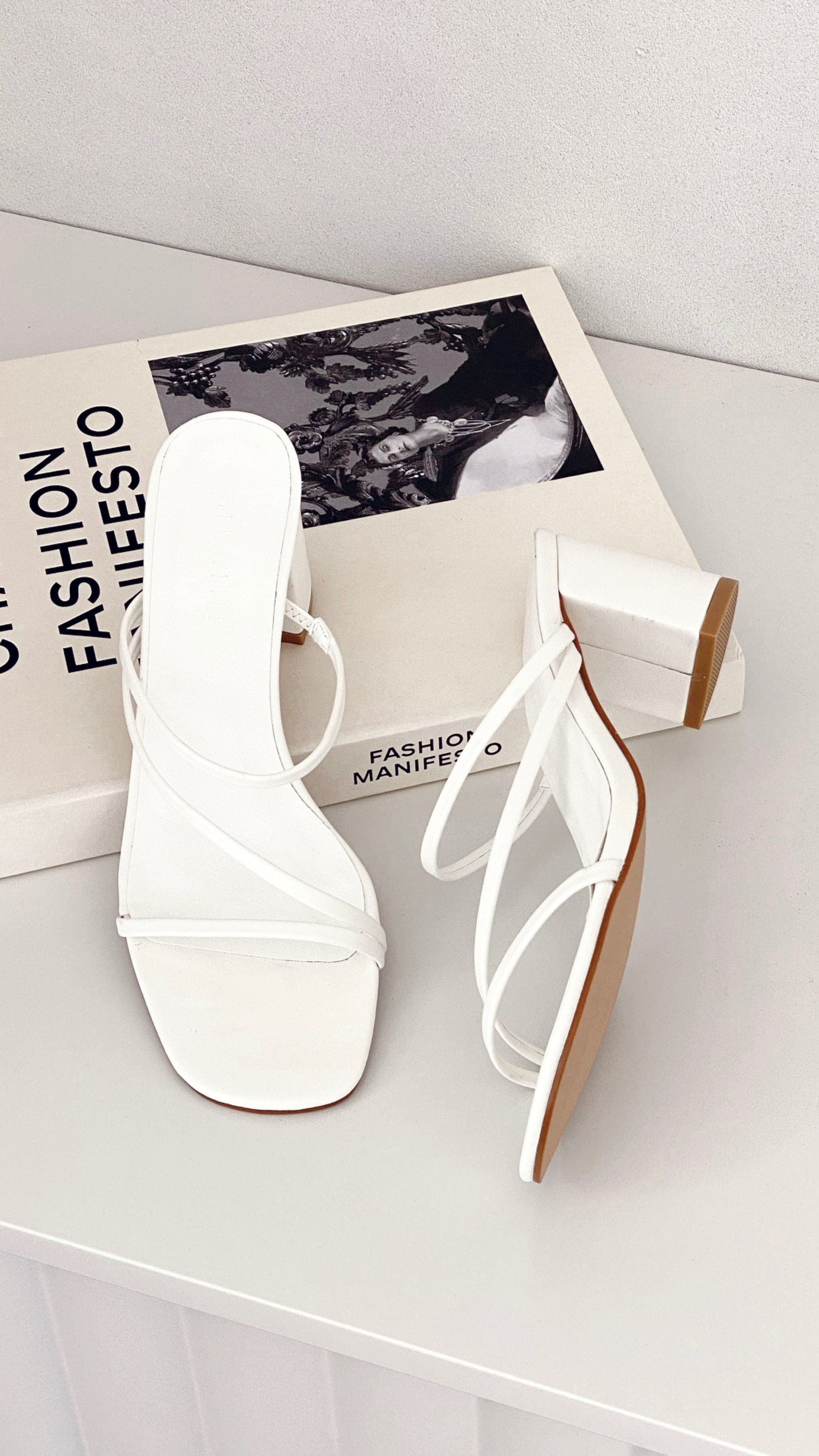 Yazmin Heel - White